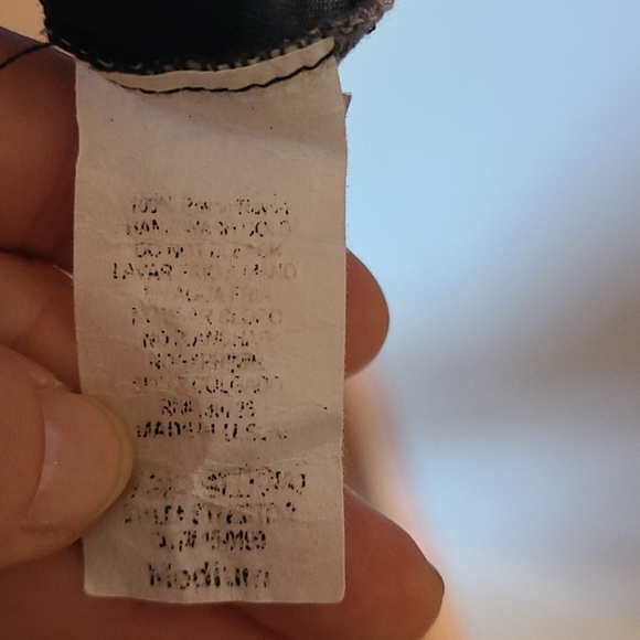 COLD SHOULDER FLOWY TOP - Picture 5 of 9